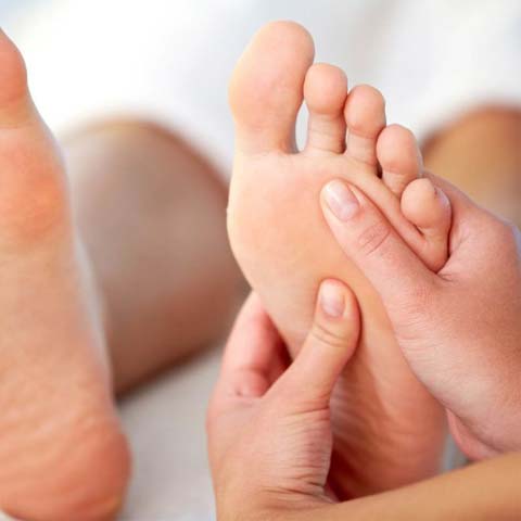 Réflexologie plantaire pour la future maman